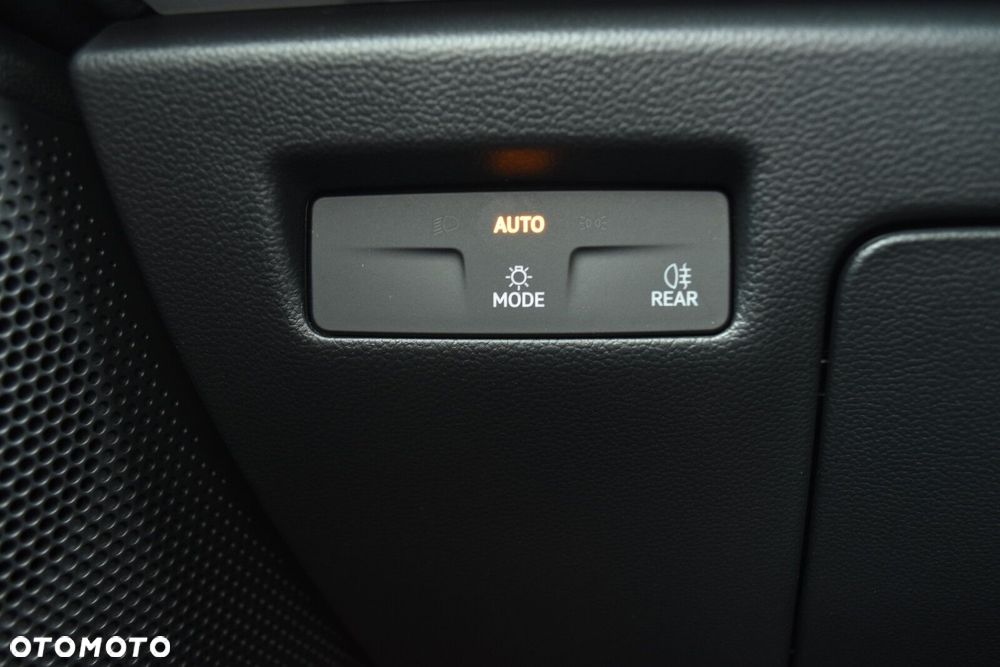 Volkswagen Passat Variant 1.5 TSI EVO Business DSG - 27