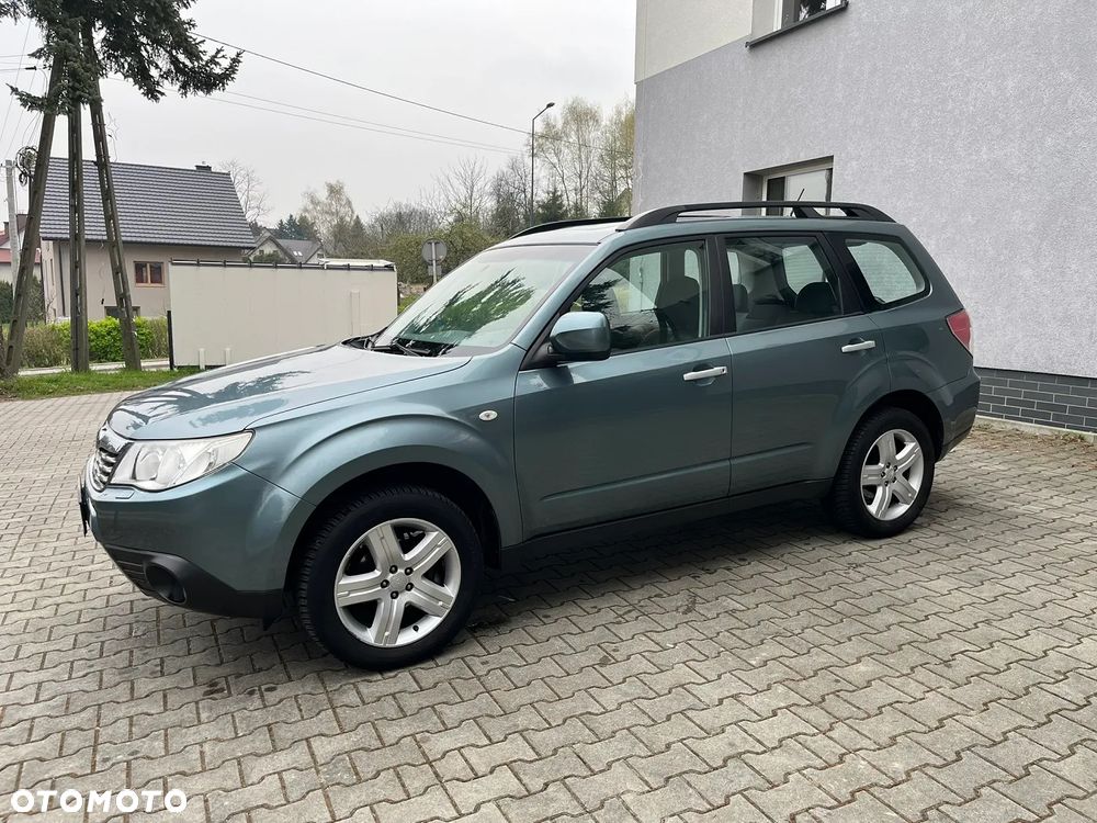 Subaru Forester 2.0X Automatik Exclusive - 3