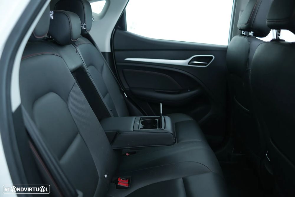 MG ZS EV 72.6 kWh Luxury - 41