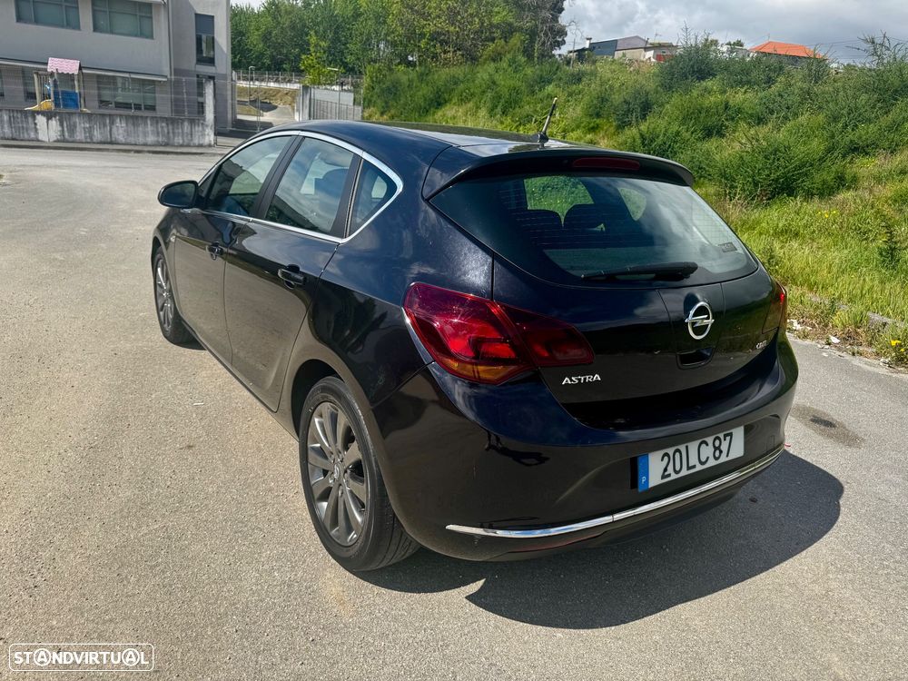 Opel Astra 1.7 CDTI Cosmo - 2