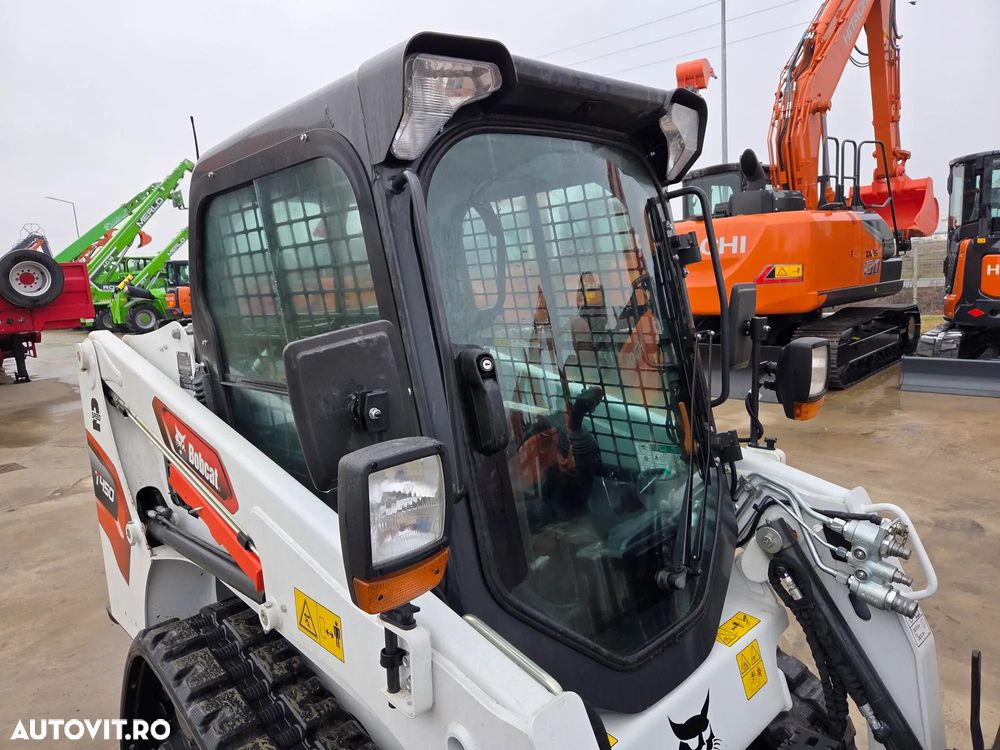 Bobcat PE SENILE, NOU, SUPER PROMOTIE 46900 EUR+Tva, furci, cupa multifuncitonala 4x1, ridica 717kg, masa operationala 3t, motor Bobcat 41kW, cabina inchisa, inst hidr suplimentara, posibilitate leasing 5 ani-PROMOTIE 46900 EUR+Tva - 30