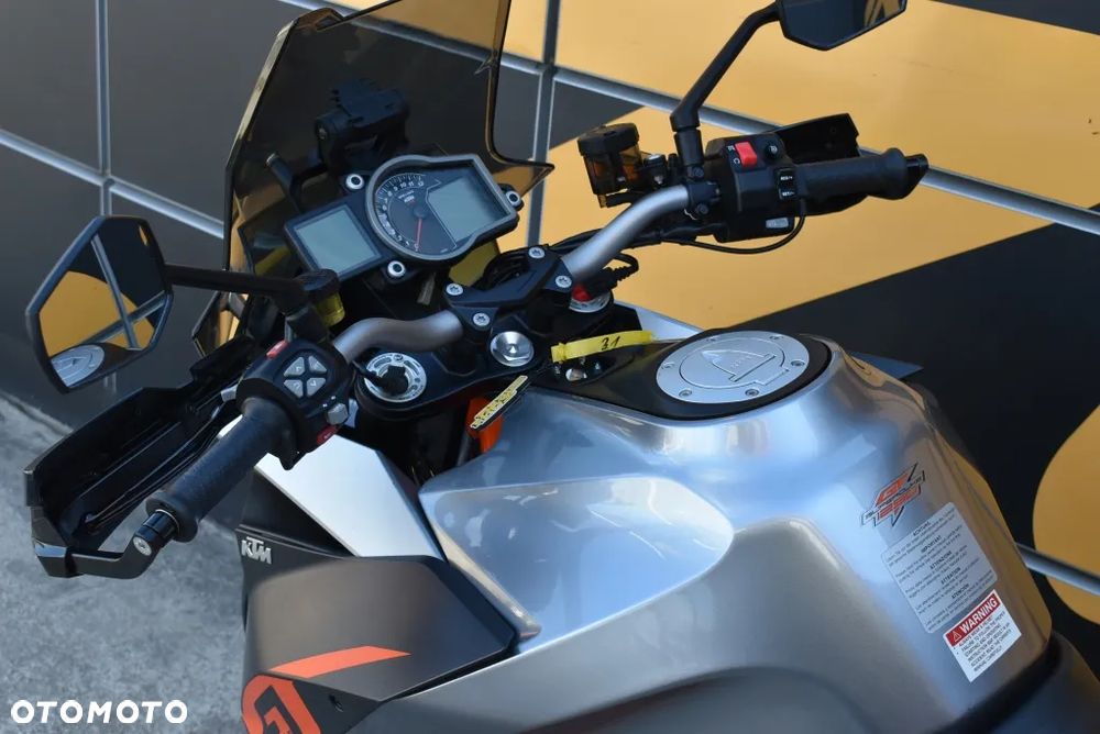 KTM Super Duke - 12