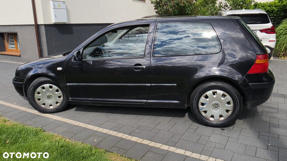 Volkswagen Golf 1.6 Basis - 6