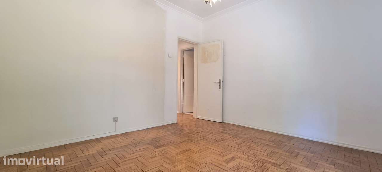 Apartamento T2 (3 Assoalhadas) Localizado na Ameixoeira, Lisboa - Grande imagem: 4/19