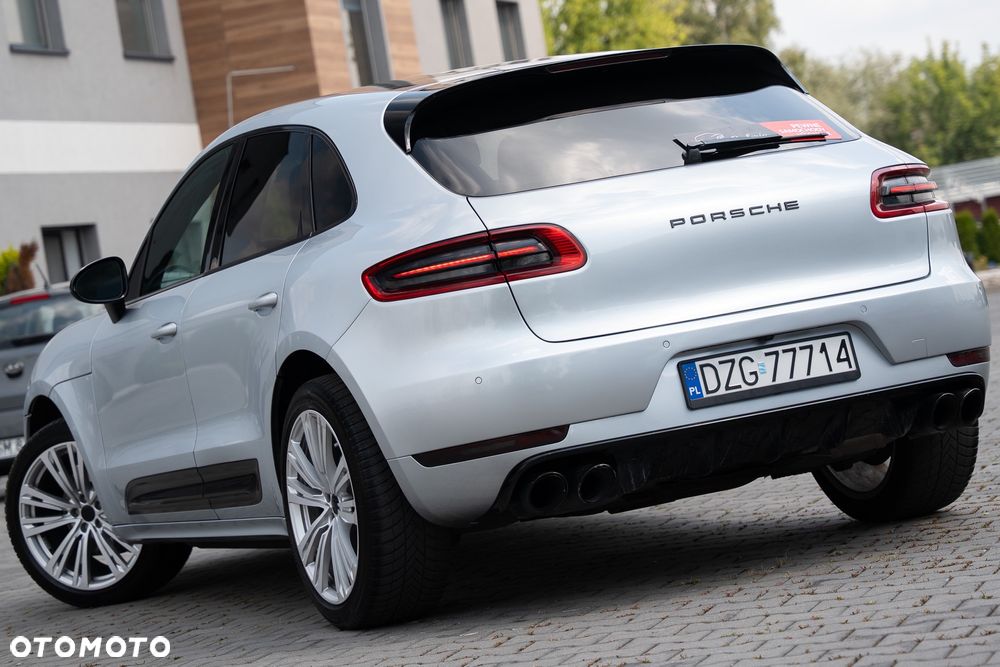 Porsche Macan S - 15