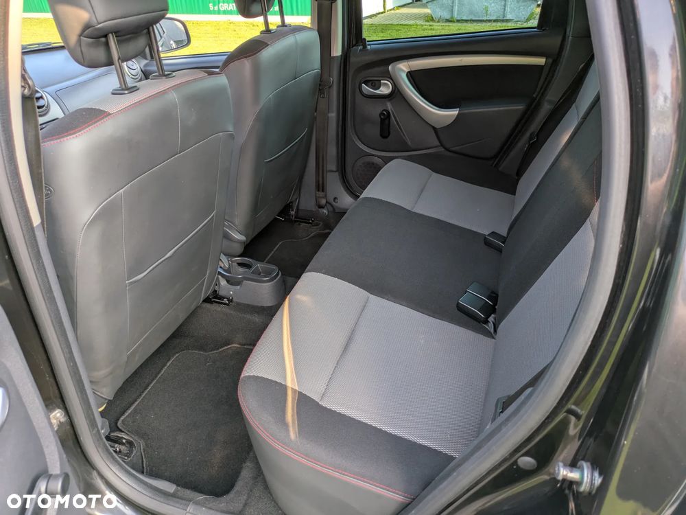 Dacia Duster 1.6 Laureate - 14