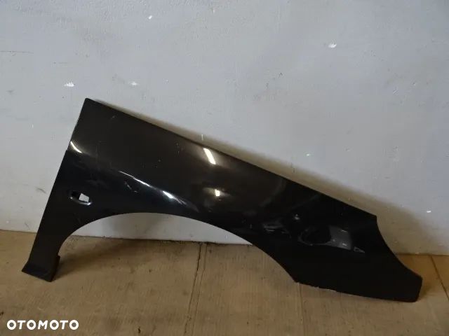 BŁOTNIK PRAWY PRZÓD PRZEDNI PEUGEOT 407 LIFT KOMBI NR576 - 1