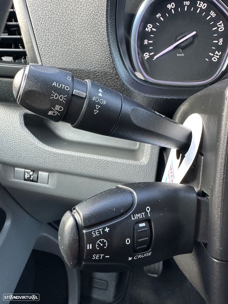 Peugeot EXPERT 2.0 HDI 120cv 3 Lugares  GPS - 14