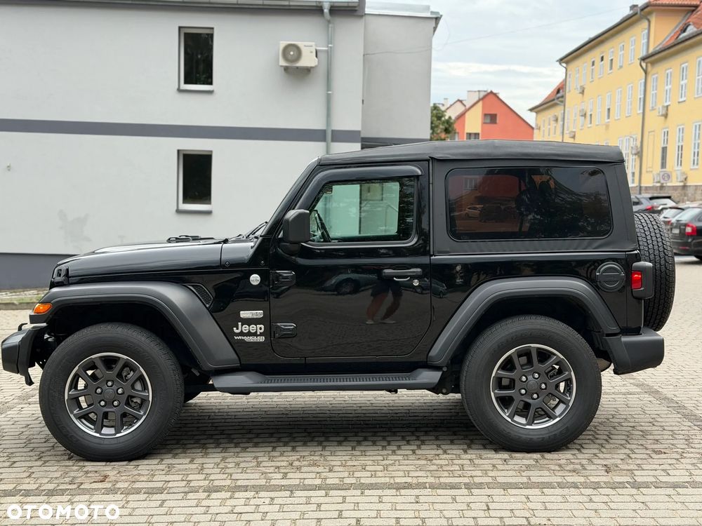 Jeep Wrangler - 6