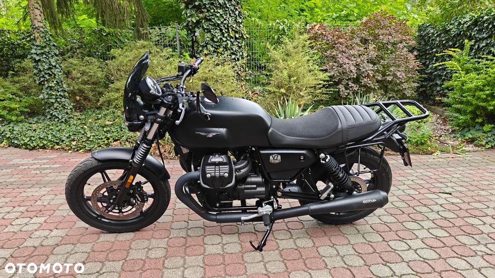 Moto Guzzi V7 - 21