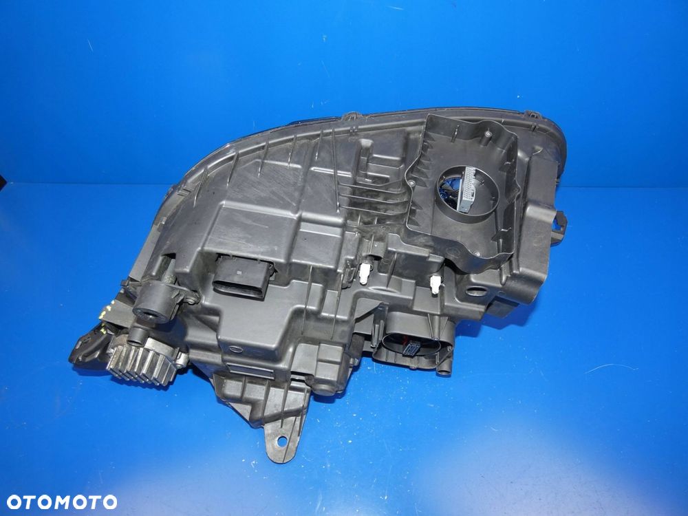 VOLVO XC90 II LAMPA PRAWY PRZÓD FULL LED WERSJA UK - STAN JAK NA FOTO - 2