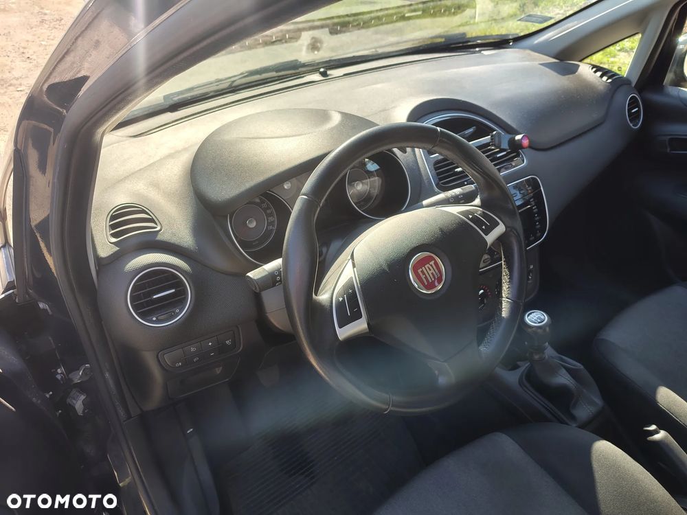 Fiat Punto 2014 photo 4