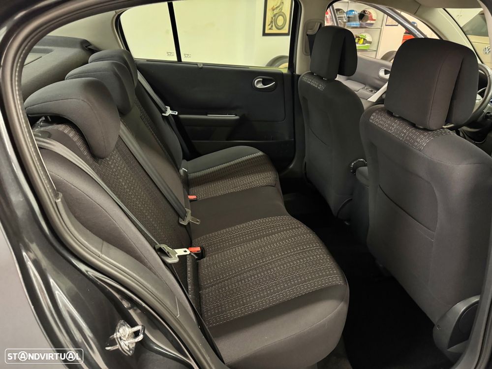 Renault Mégane 1.5 dCi Dynamique Luxe - 23