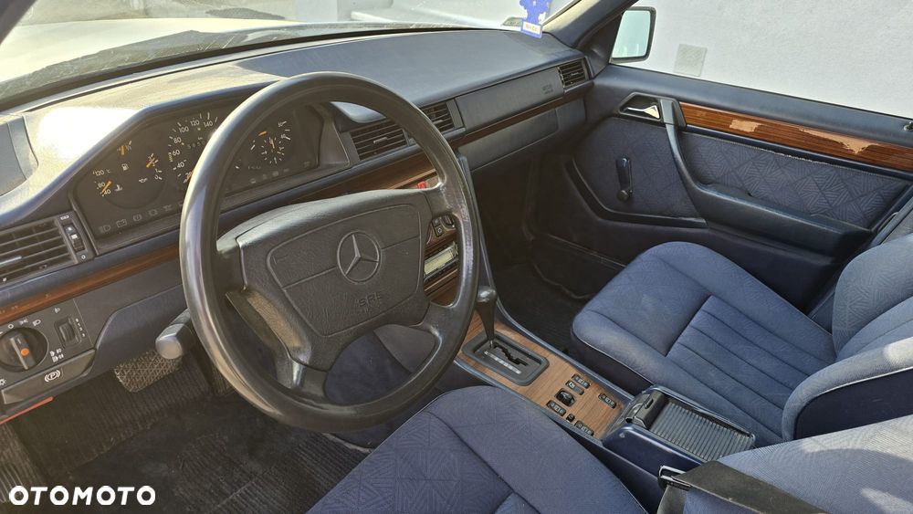 Mercedes-Benz W124 (1984-1993) - 17