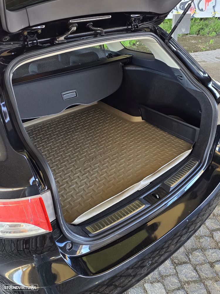 Toyota Avensis SW 2.0 D-4D - 9