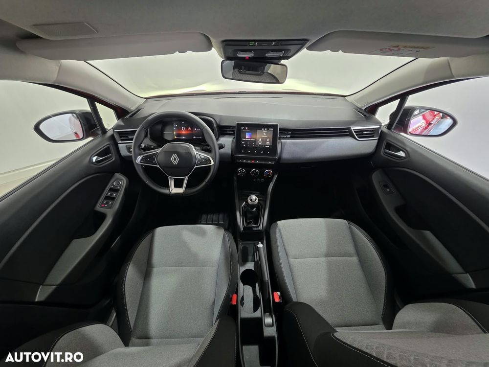 Renault Clio - 6