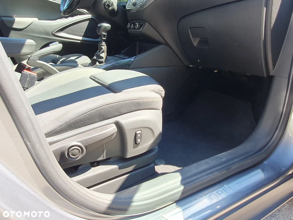 Opel Crossland X - 27