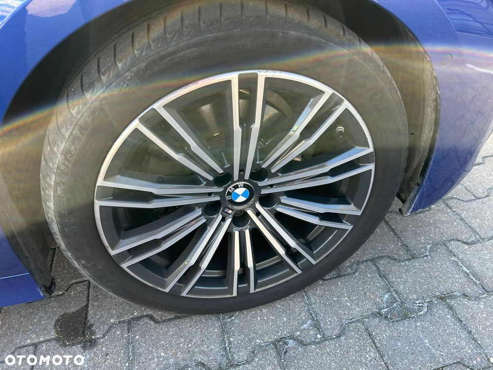 BMW Seria 3 320d M Sport - 13