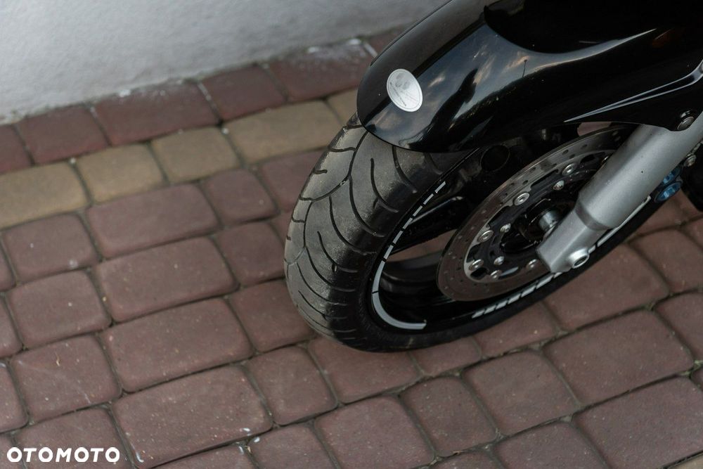Yamaha FJR - 12