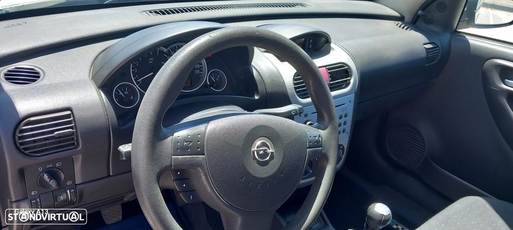 Opel Corsa 1.2 16V City - 12