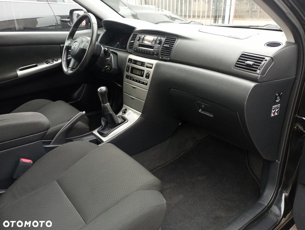 Toyota Corolla 1.6 VVT-i Sol - 9