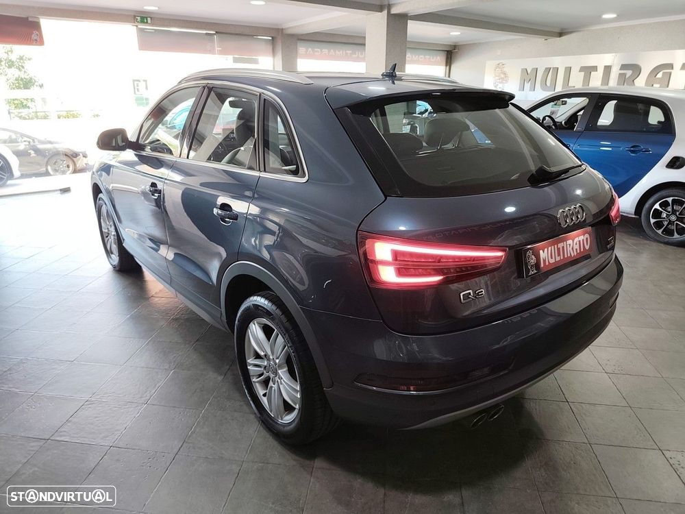 Audi Q3 2.0 TDI quattro Design S tronic — fotografia 5