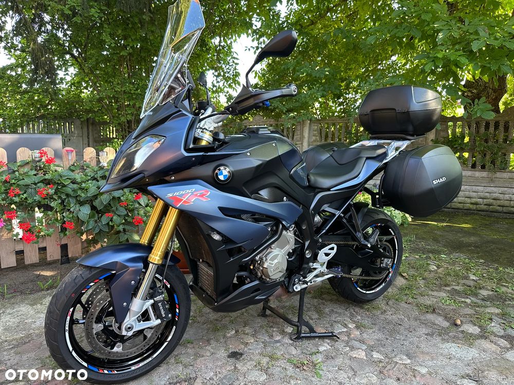 BMW XR - 1