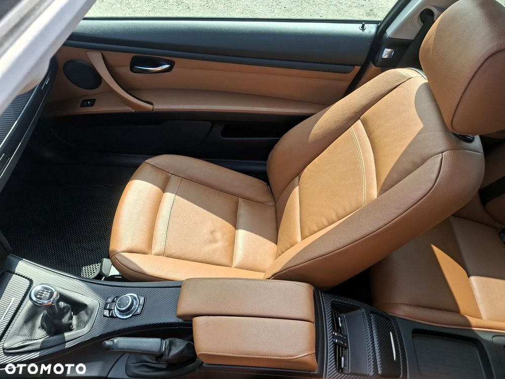 BMW Seria 3 318i M Sport Edition - 20