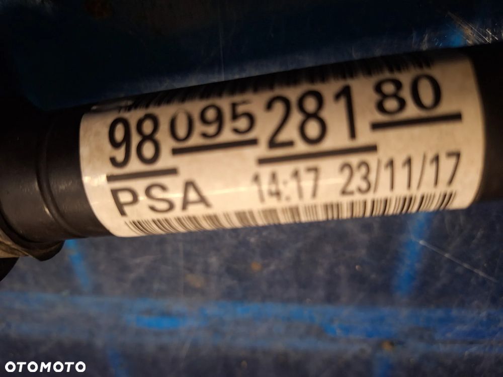 Półoś prawa lewa przednia peugeot 308 t9 lift 1.2 thp automat - 6