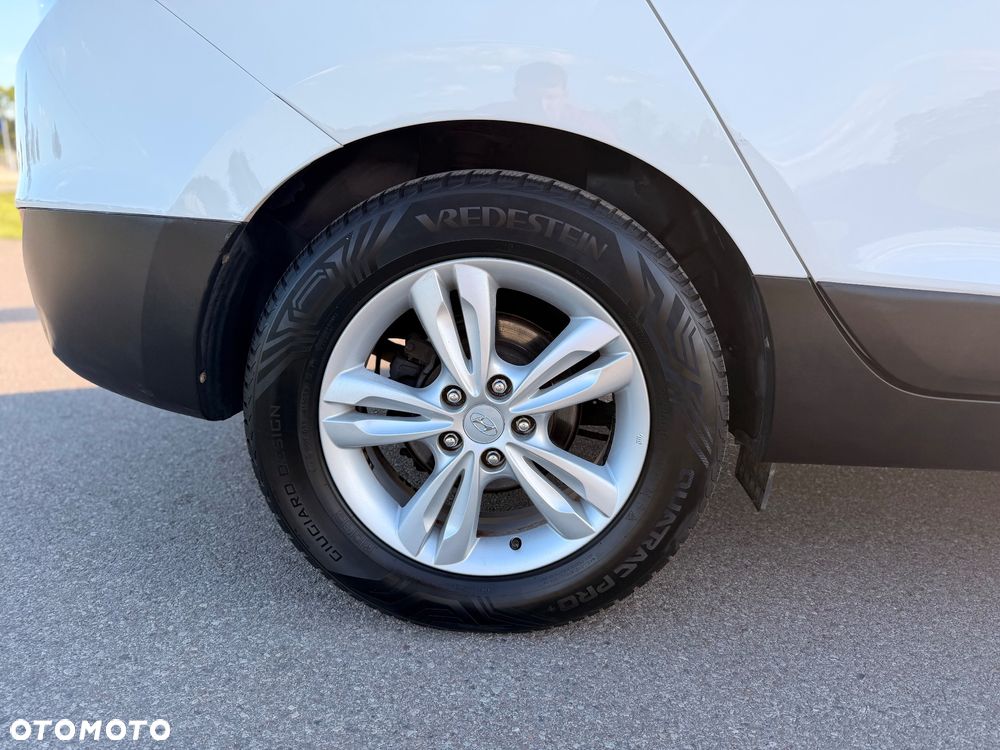 Hyundai ix35 2.0 CRDi 4WD Automatik Premium - 13