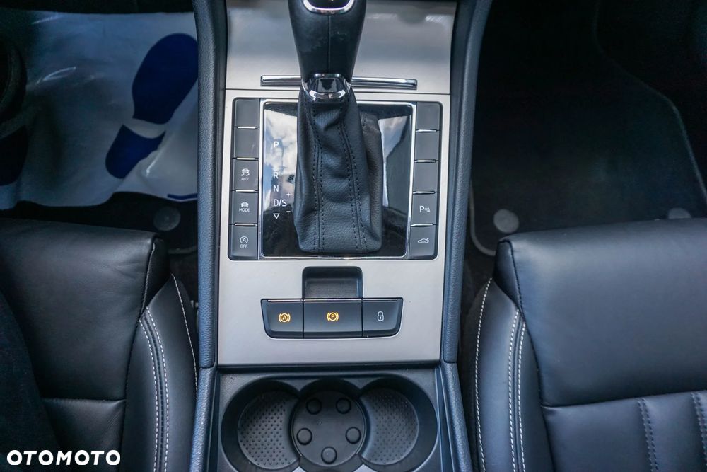 Skoda Superb 2.0 TSI L&K DSG - 22