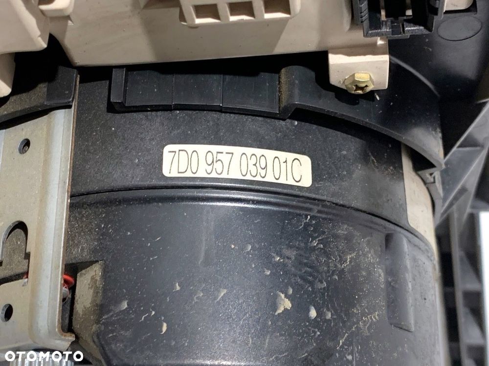 LICZNIK  VW TRANSPORTER IV Autobus (70B, 70C, 7DB, 7DK, 70J, 70K, 7DC, 7 1990 - 2004 2.4 D 57 kW [78 - 8