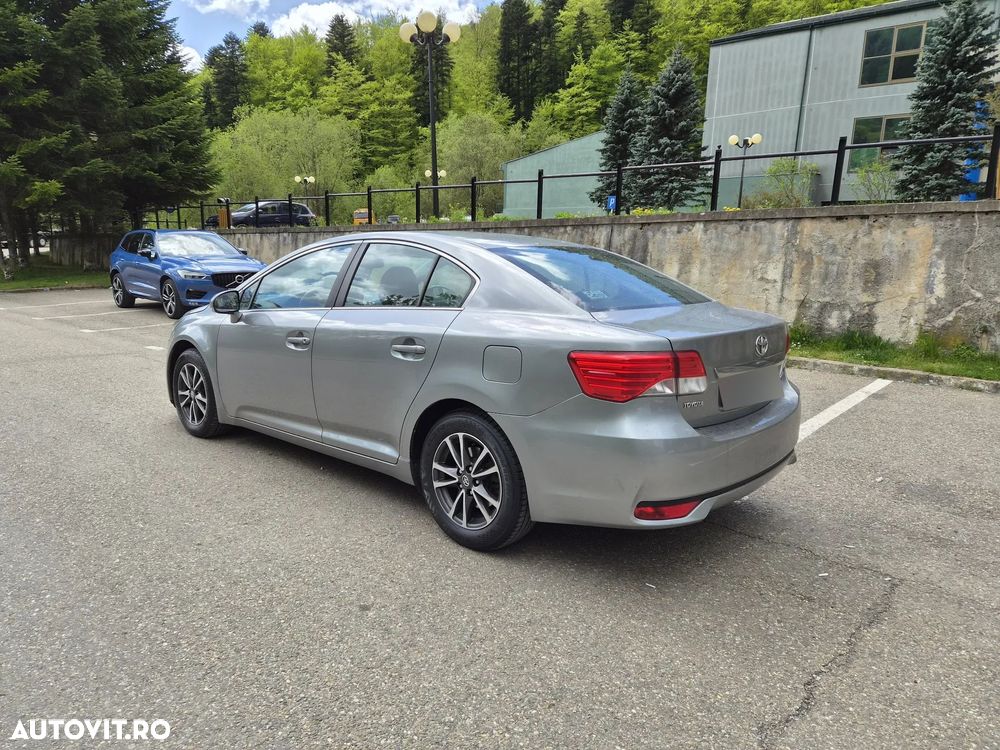 Toyota Avensis 2.0 D-4D Elegance - 15