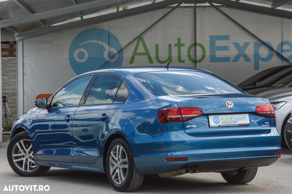 Volkswagen Jetta 2.0 TDI Comfortline - 22