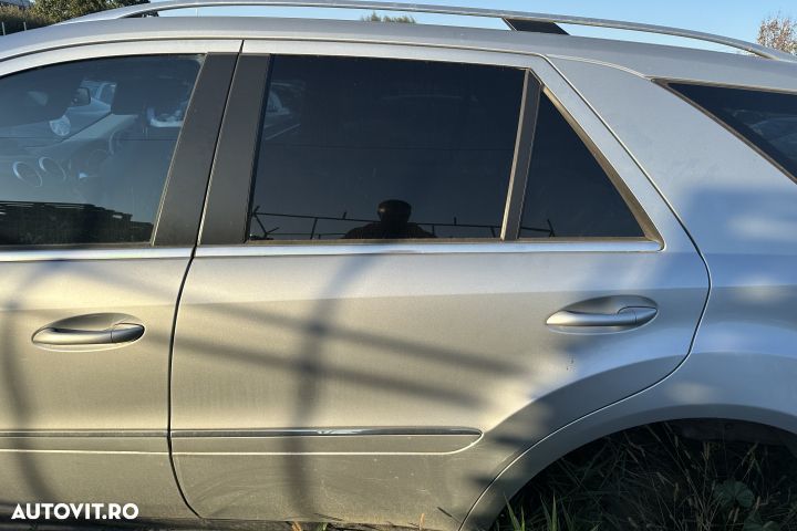 Usa Stanga Spate Gri Mercedes-Benz ML W164 [2005 - 2008] - 1