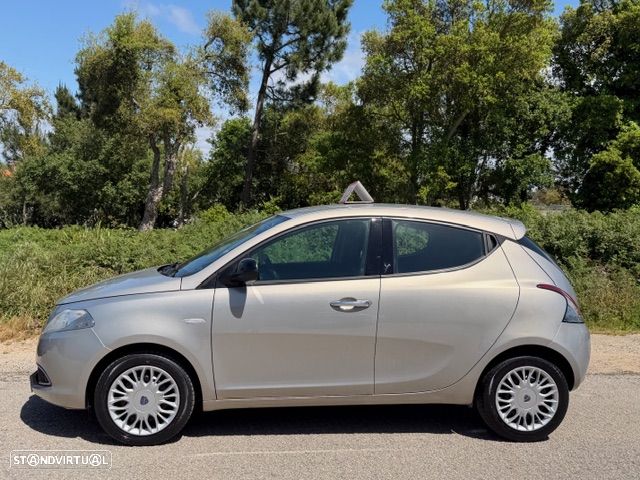Lancia Ypsilon 1.2 8v Platinum - 5