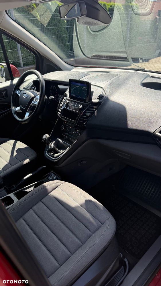 Ford Tourneo Connect Grand - 13