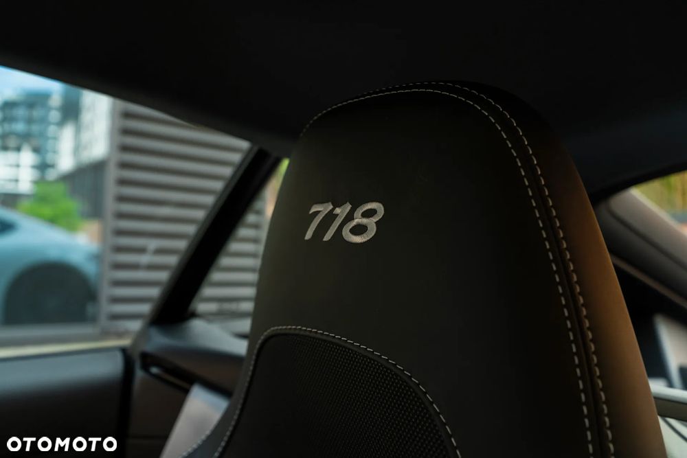 Porsche 718 Cayman GPF T PDK - 31