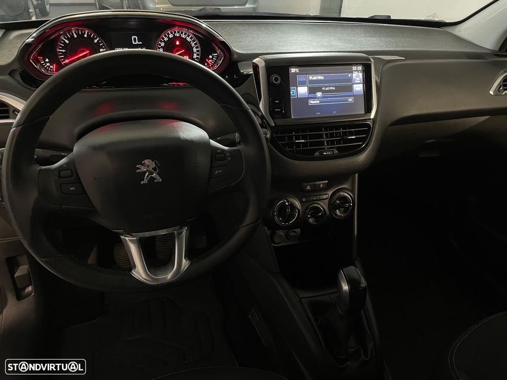 Peugeot 208 82 PureTech Style - 8