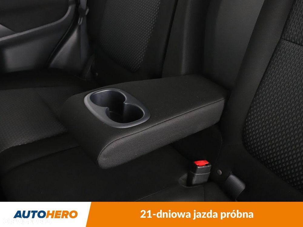 Mitsubishi Outlander - 31