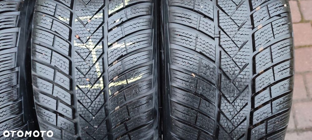 Opony Zimowe Vredestein Wintrac Pro 205/55/17 91H 2019 4x6,5-7mm Komplet - 3