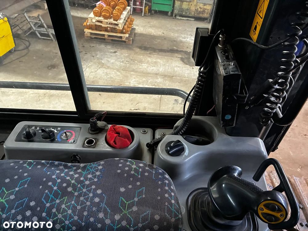 Komatsu D51PX-24 - 4