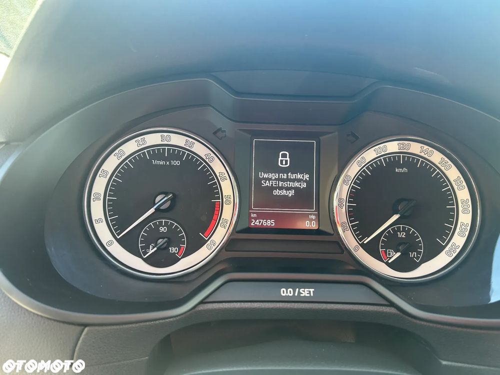 Skoda Octavia 2.0 TDI Style DSG - 20
