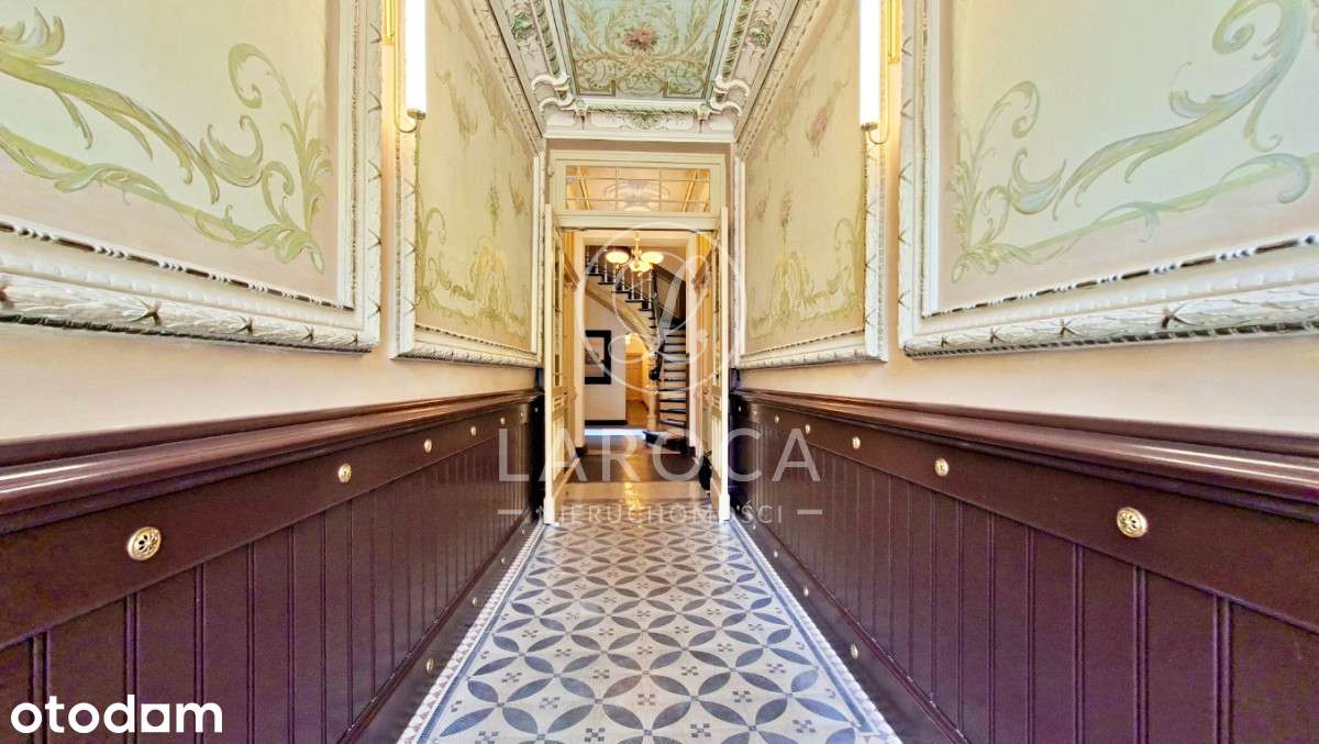 *Apartament w najpiękniejszej kamienicy , parter