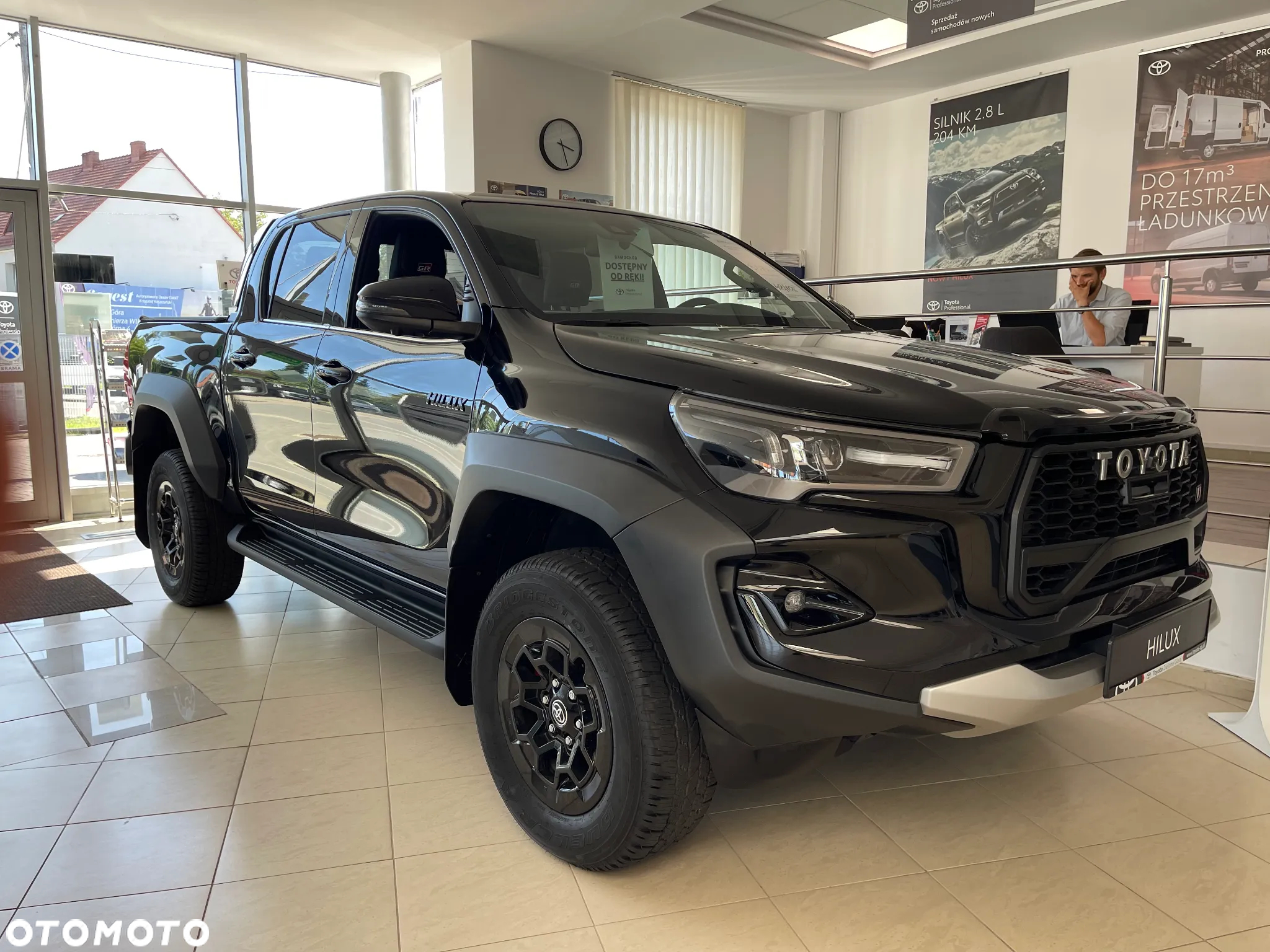 Toyota Hilux 2.8 D-4D Double Cab GR Sport II 4x4 - 6