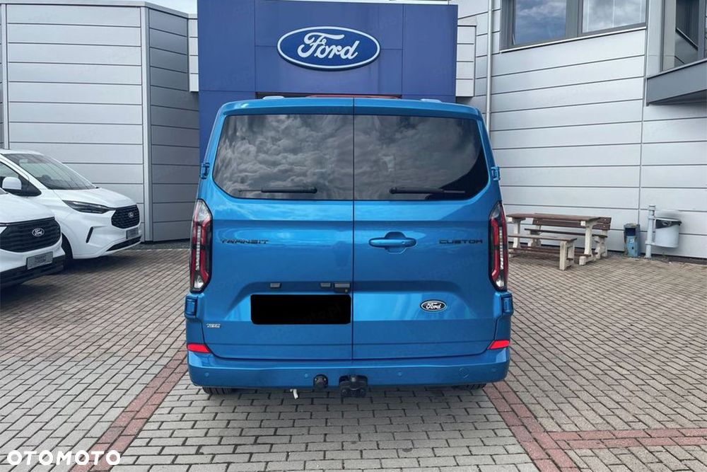 Ford Transit Custom - 8