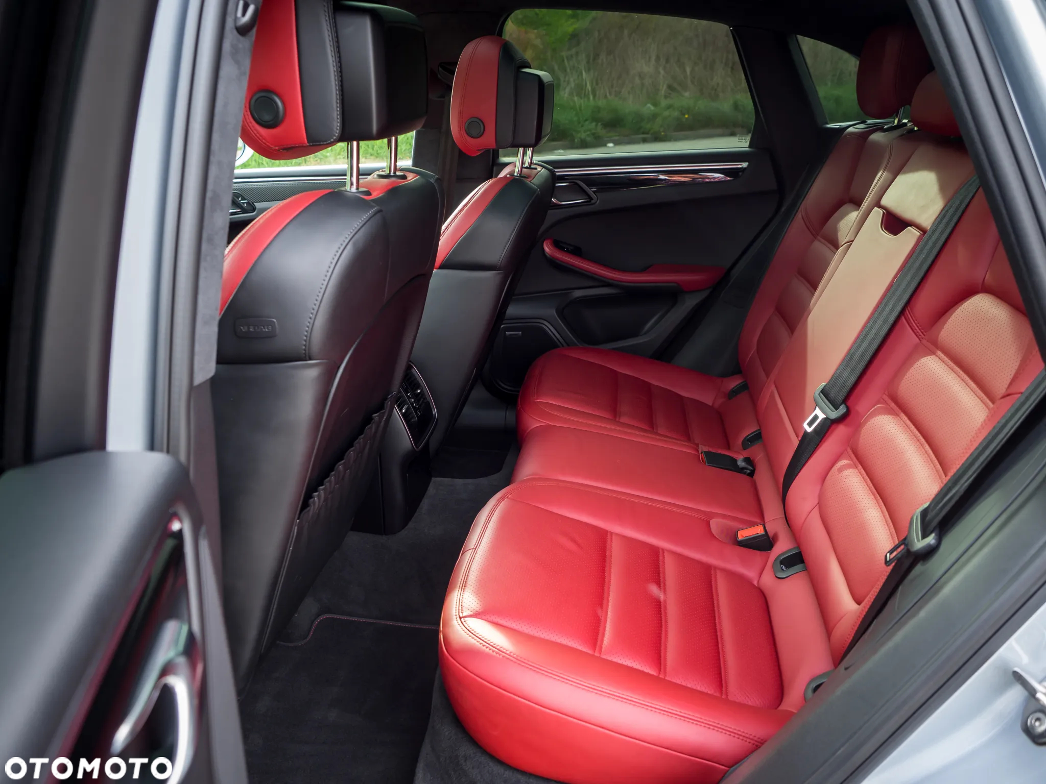 Porsche Macan Turbo - 37