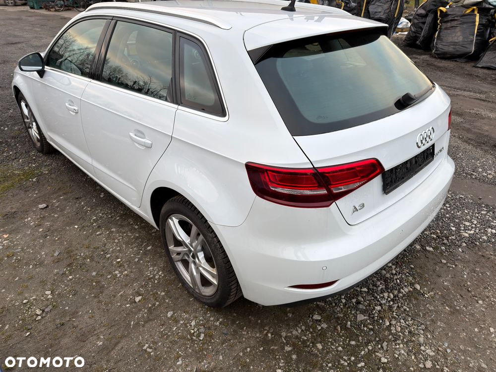 Audi A3 Sportback 1.6 TDI sport - 4