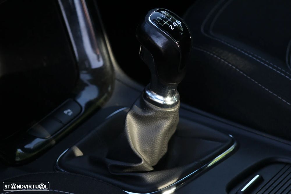 Kia Ceed 1.6 CRDi GT Line - 38