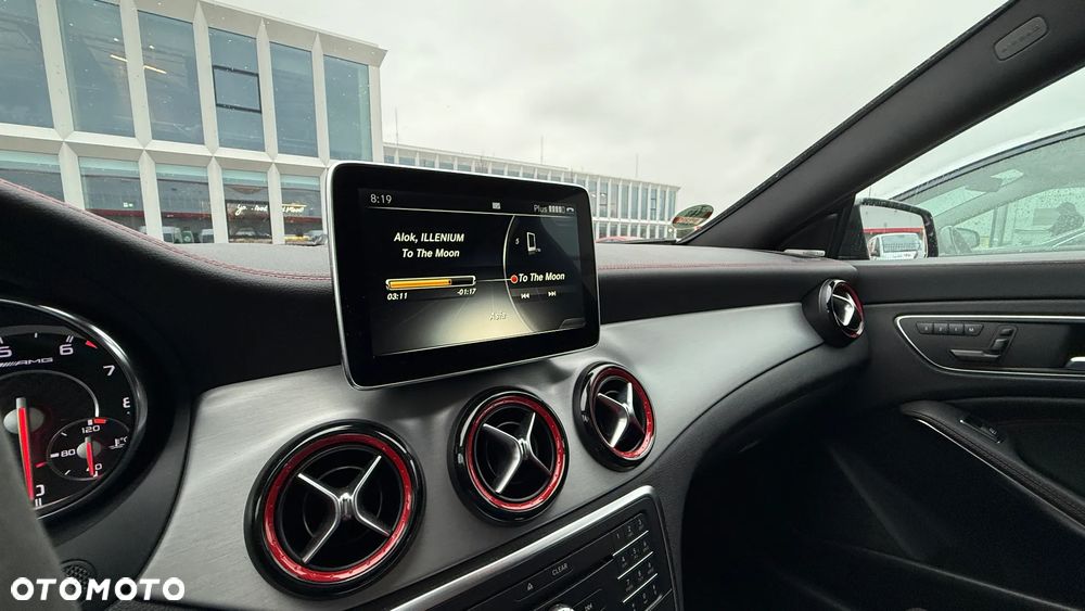Mercedes-Benz CLA AMG 45 4Matic 7G-DCT - 13
